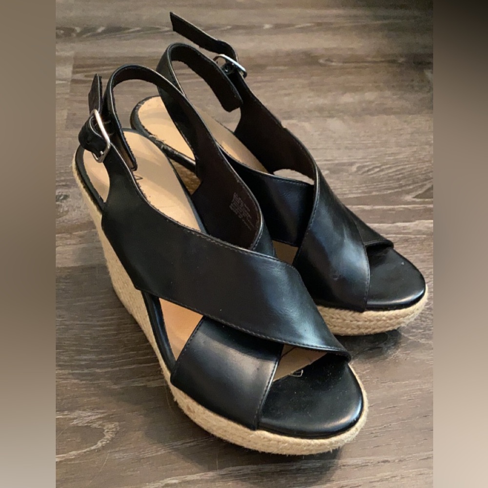 Wedge sandals
